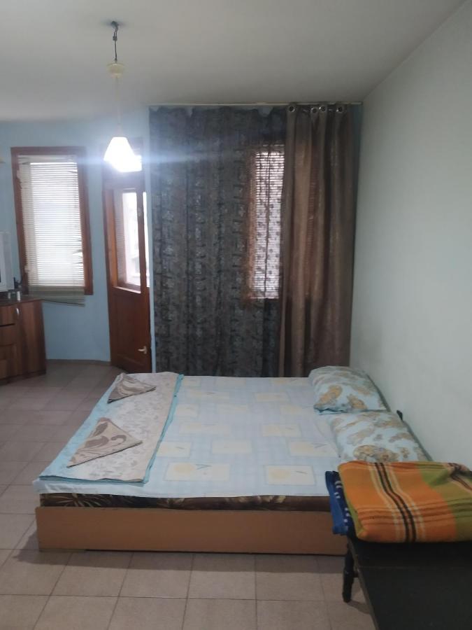Center Apartment *